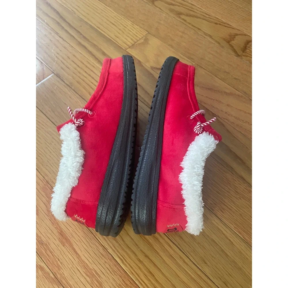 Hey Dude Wally Y Santa Claus Red Holiday Slip On Loafers Kids Size 12 45315-610